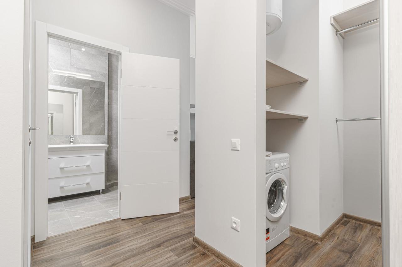 Sea Symphony 2-Bedrooms Apartment Одеса Екстер'єр фото