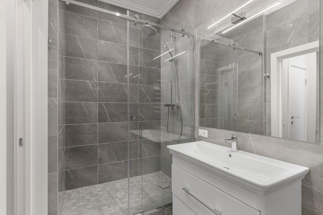 Sea Symphony 2-Bedrooms Apartment Одеса Екстер'єр фото