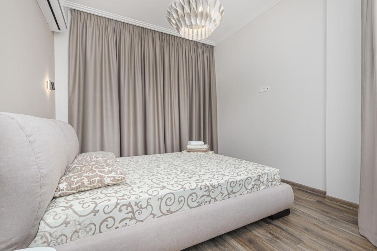 Sea Symphony 2-Bedrooms Apartment Одеса Екстер'єр фото
