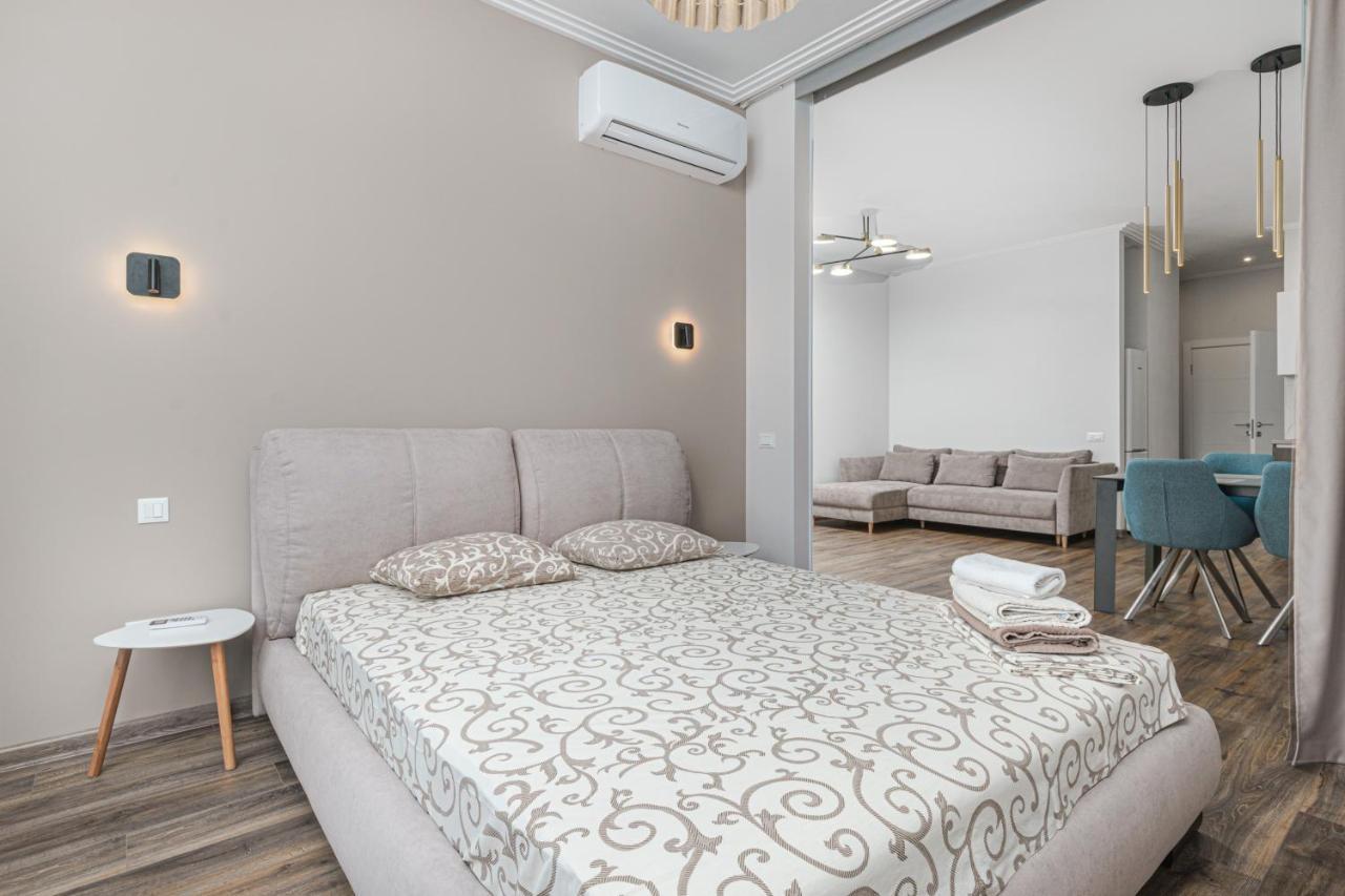 Sea Symphony 2-Bedrooms Apartment Одеса Екстер'єр фото